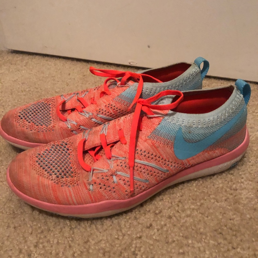 Nike Frees size 7